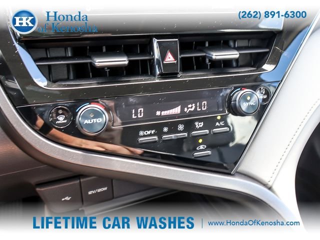 Used 2024 Ice Toyota SE image 18