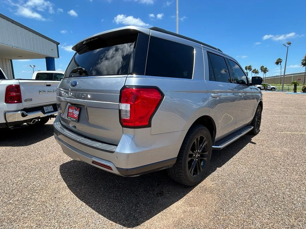 Used 2023 Silver Ford XLT image 6