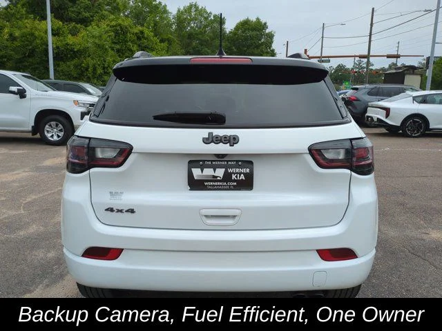 Used 2022 White Jeep Limited image 6