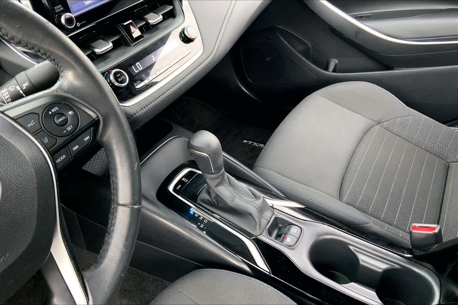 Used 2021 Blueprint Toyota SE image 16