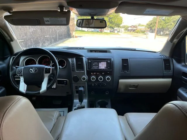 Used 2016 Super White Toyota SR5 image 25