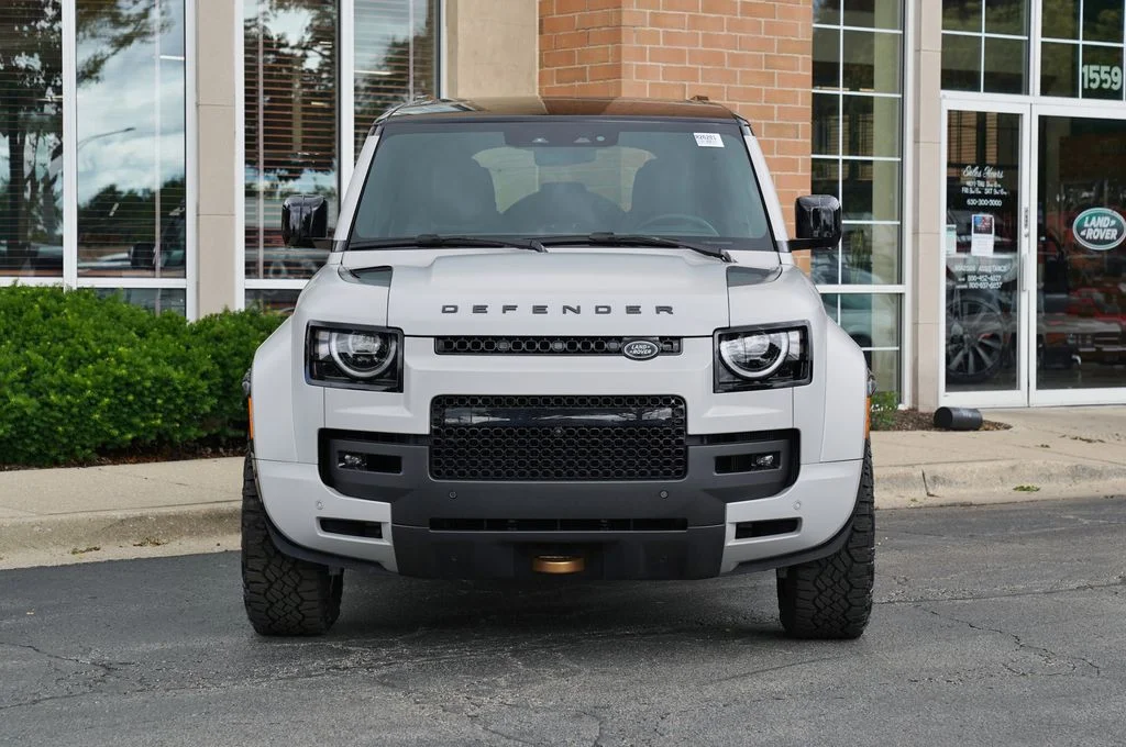 New 2026 Borasco Grey Land Rover OCTA image 4