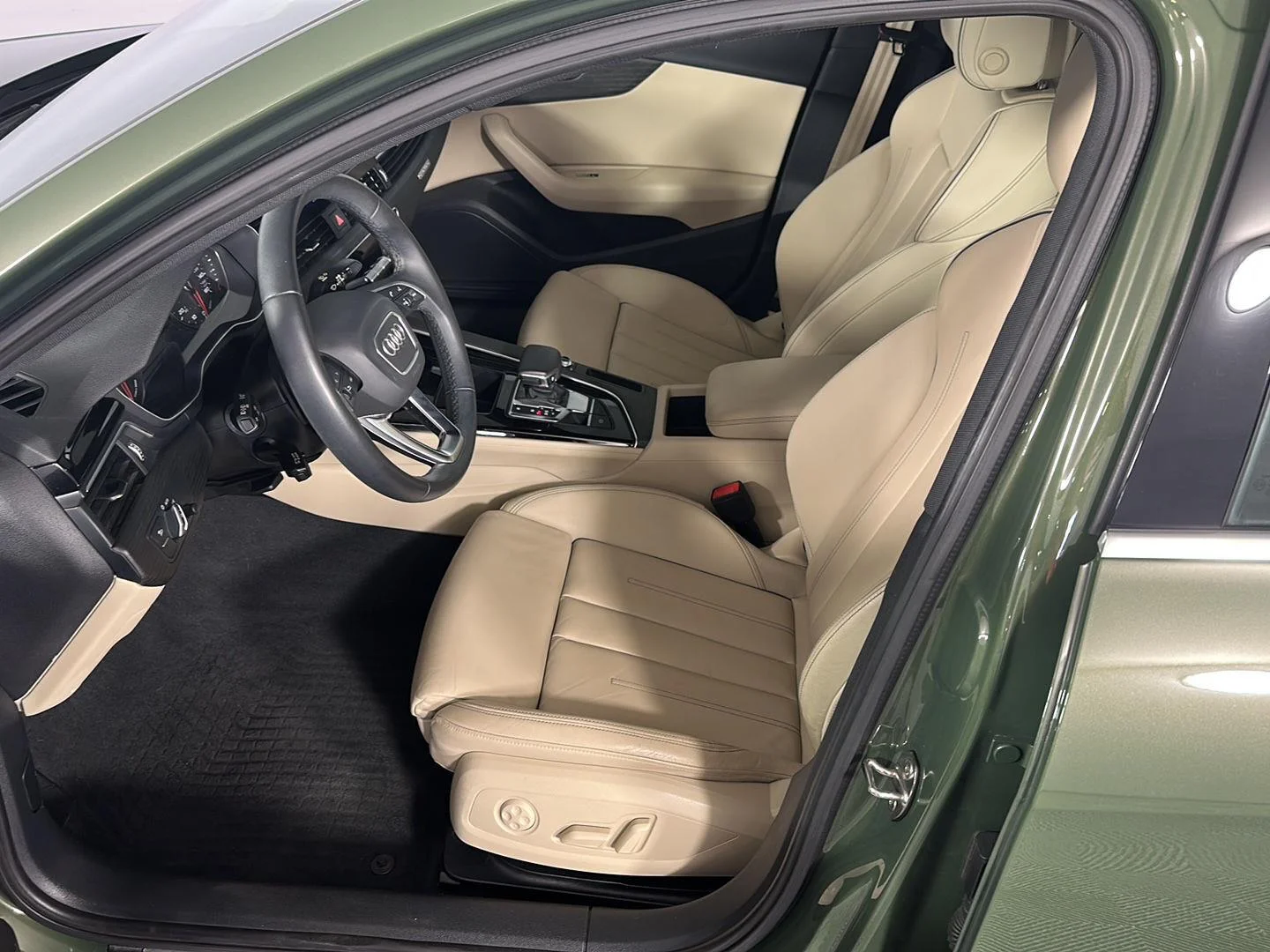 Used 2024 District Green Metallic Audi S line Premium image 15