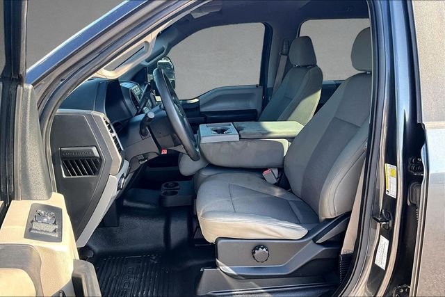 Used 2019 Magnetic Metallic Ford XL image 43