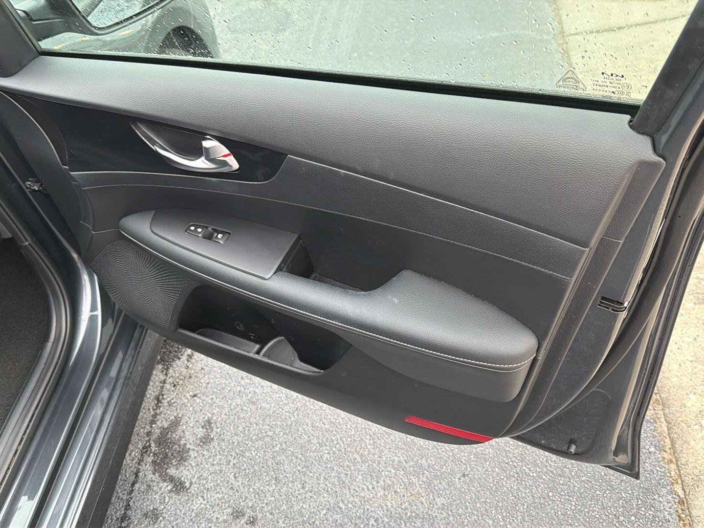 Used 2024 Gravity Gray Kia GT-Line image 14