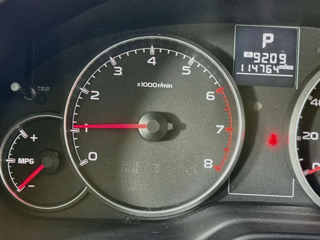 Used 2013 Silver Subaru 2.5i image 14