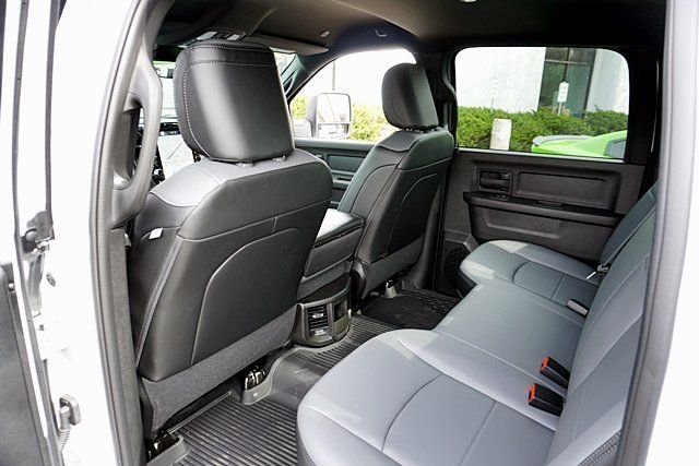 New 2026 Bright White Clear-Coat Exterior Paint RAM Tradesman image 22