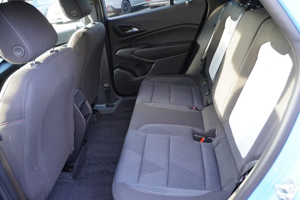 Used 2024 Fountain Blue Chevrolet 1RS image 18