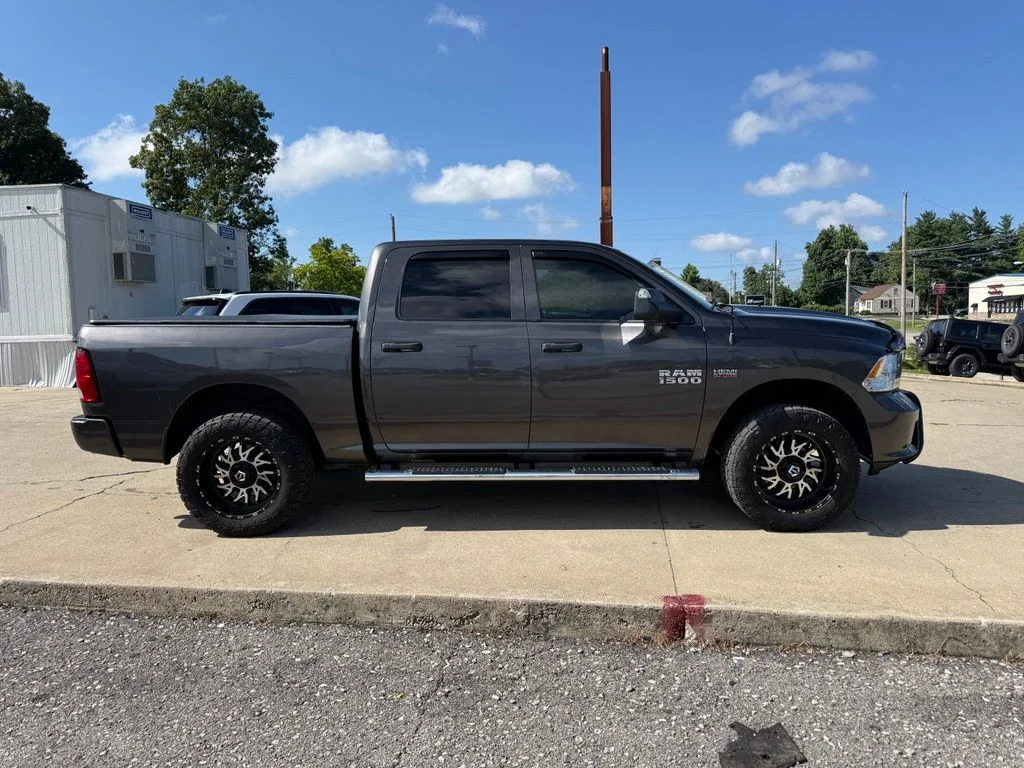 Used 2018 Gray Ram Express image 5