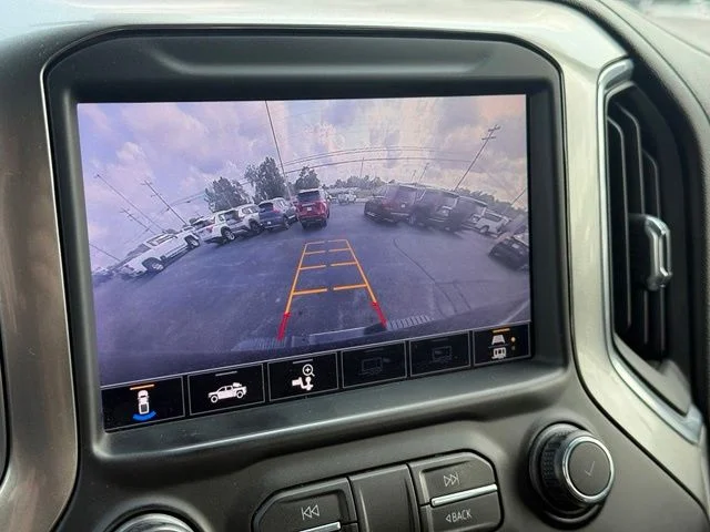 Used 2020 Gray Chevrolet LT image 4