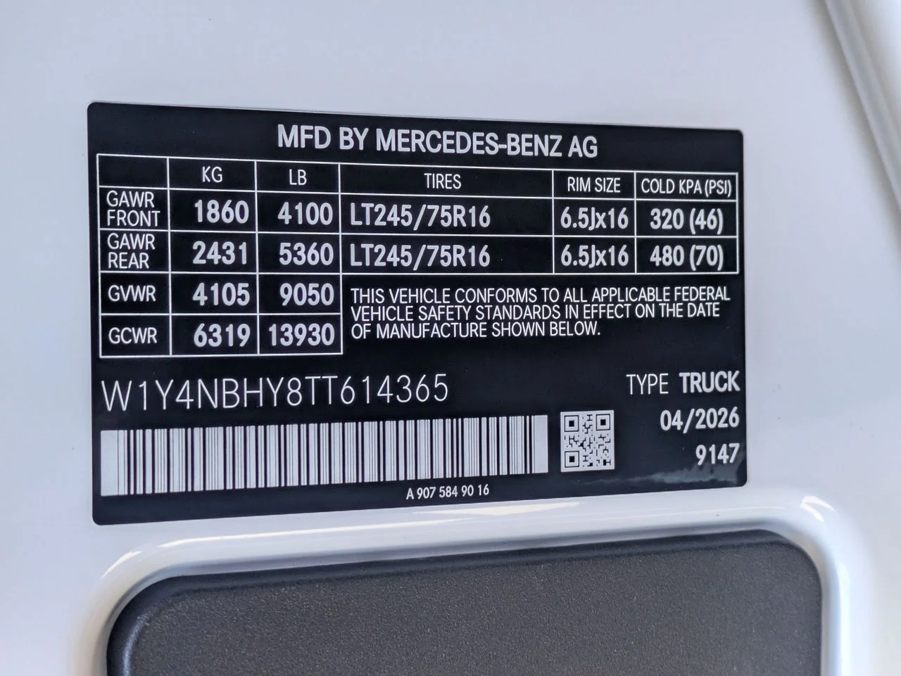 New 2026 Arctic White Mercedes-Benz Cargo 144 WB image 11
