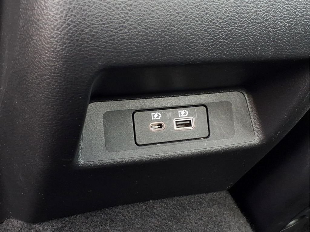 2025 Nissan Altima SV - Photo 20