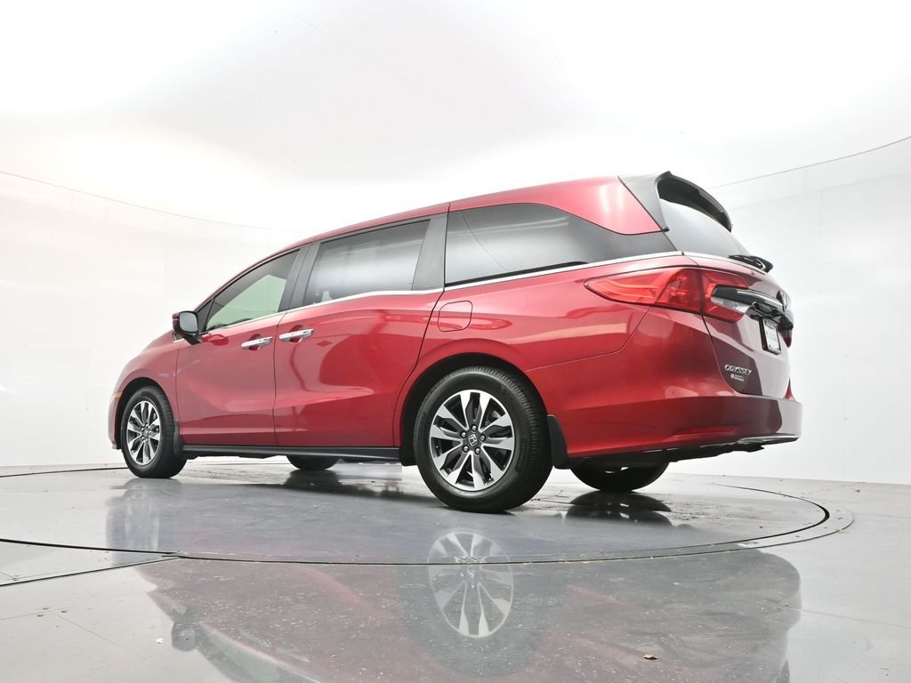 Used 2023 Modern Steel Metallic Honda EX-L image 32