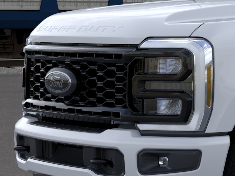 New 2026 Oxford White Ford F-350® XLT image 31