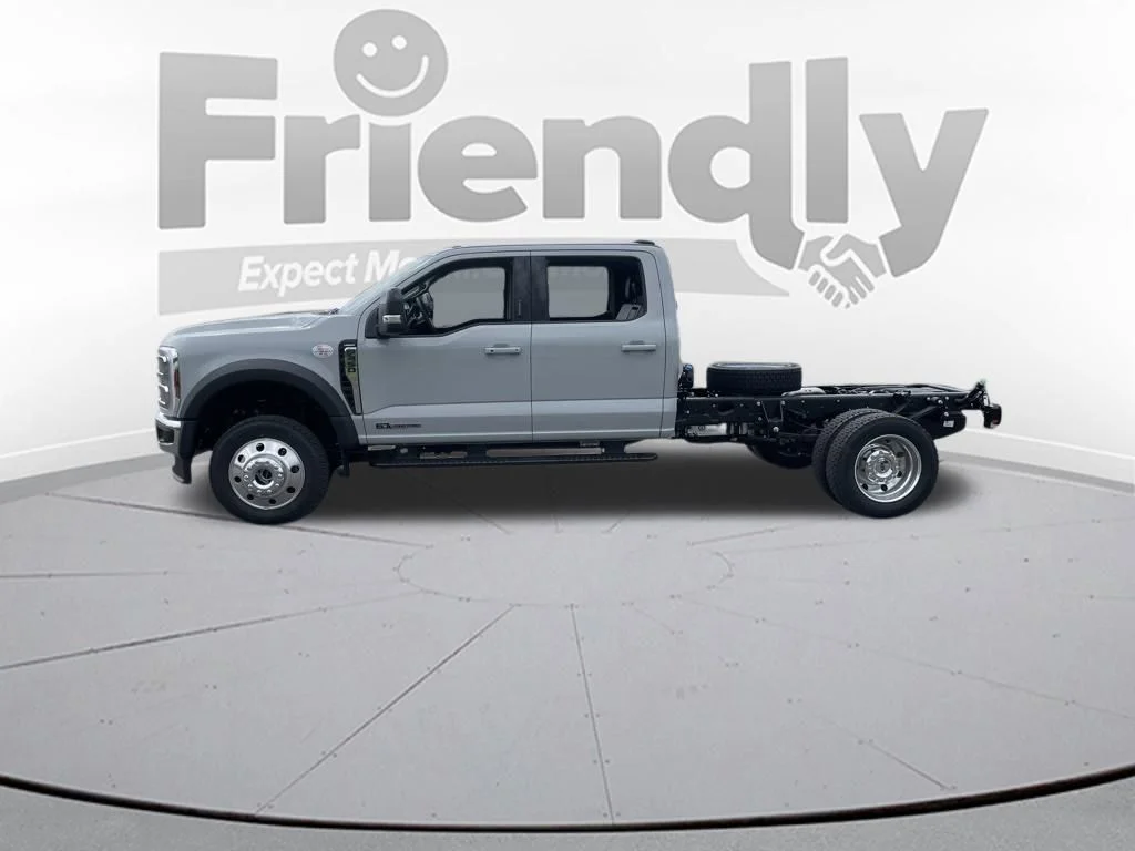 New 2026 Avalanche Gray Ford F-450® LARIAT® image 8