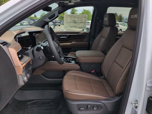 New 2026 Polar White Tricoat Chevrolet High Country image 22