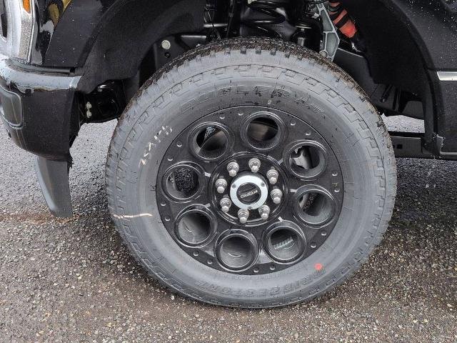 New 2026 Agate Black Metallic Ford F-350® Lariat® image 34