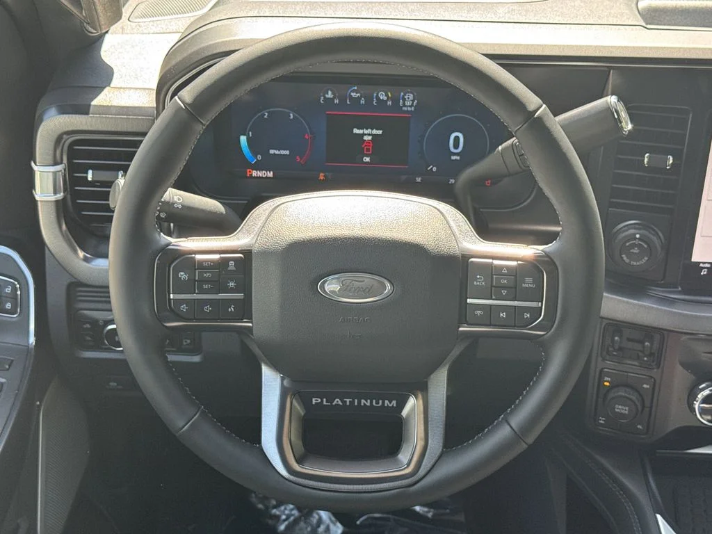 New 2026 Star White Metallic Tri-Coat Ford Platinum image 23