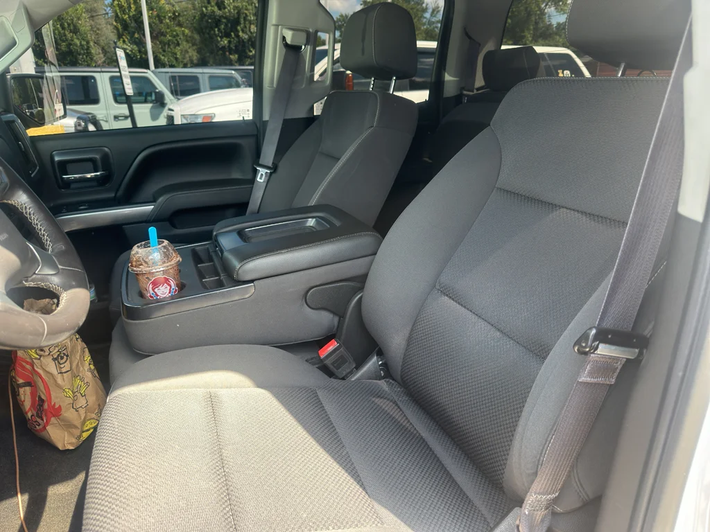 Used 2016 Summit White Chevrolet LT image 8