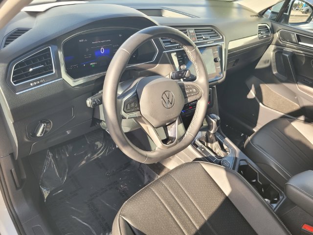 Used 2023 White Volkswagen 2.0T SE image 12