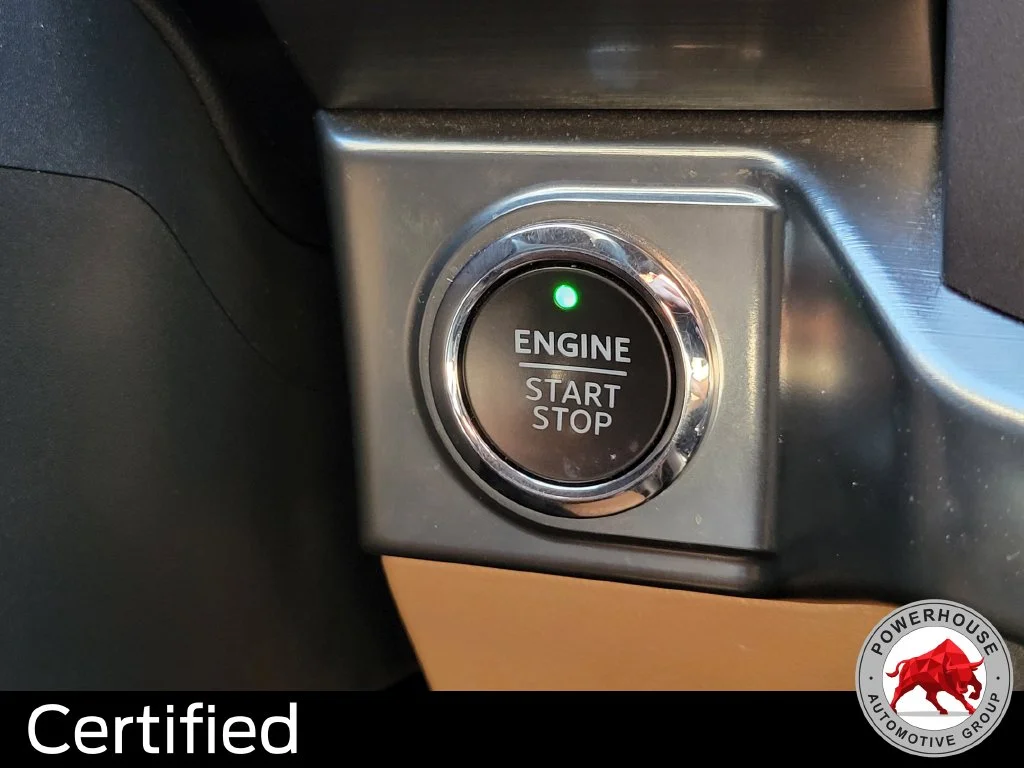 Used 2023 White Ford Lariat image 36