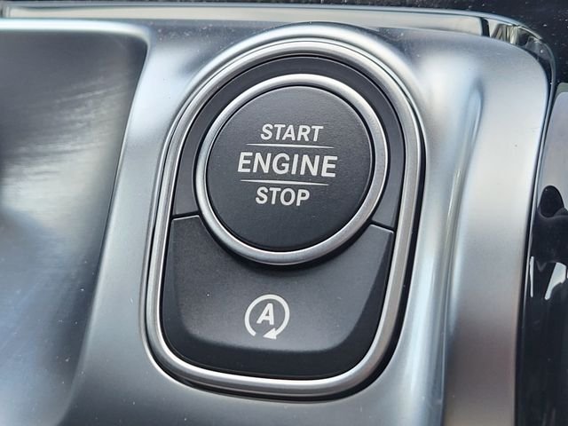 New 2026 Cirrus Silver Metallic Mercedes-Benz GLB 250 image 22