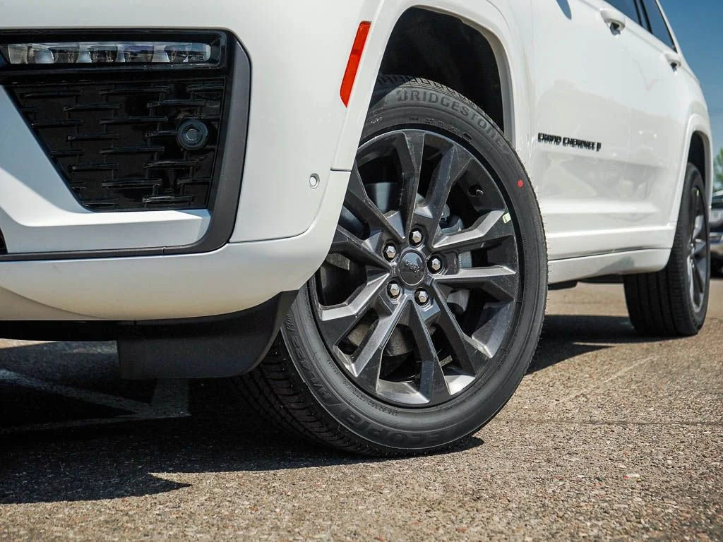 New 2026 Bright White Clearcoat Jeep Limited image 6