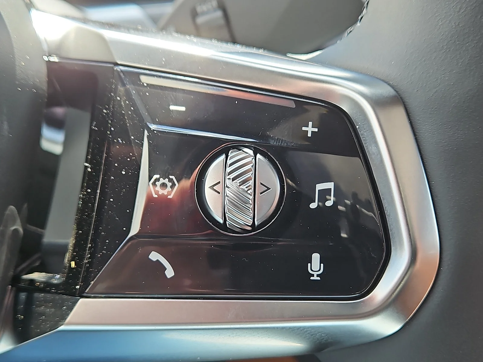 New 2024 Black Sapphire Metallic BMW xDrive60 (A1) All-Wheel Drive image 19