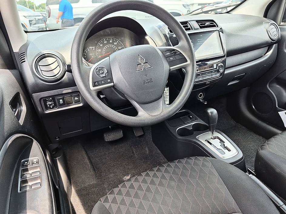 Used 2024 Graphite Gray Metallic Mitsubishi ES image 28