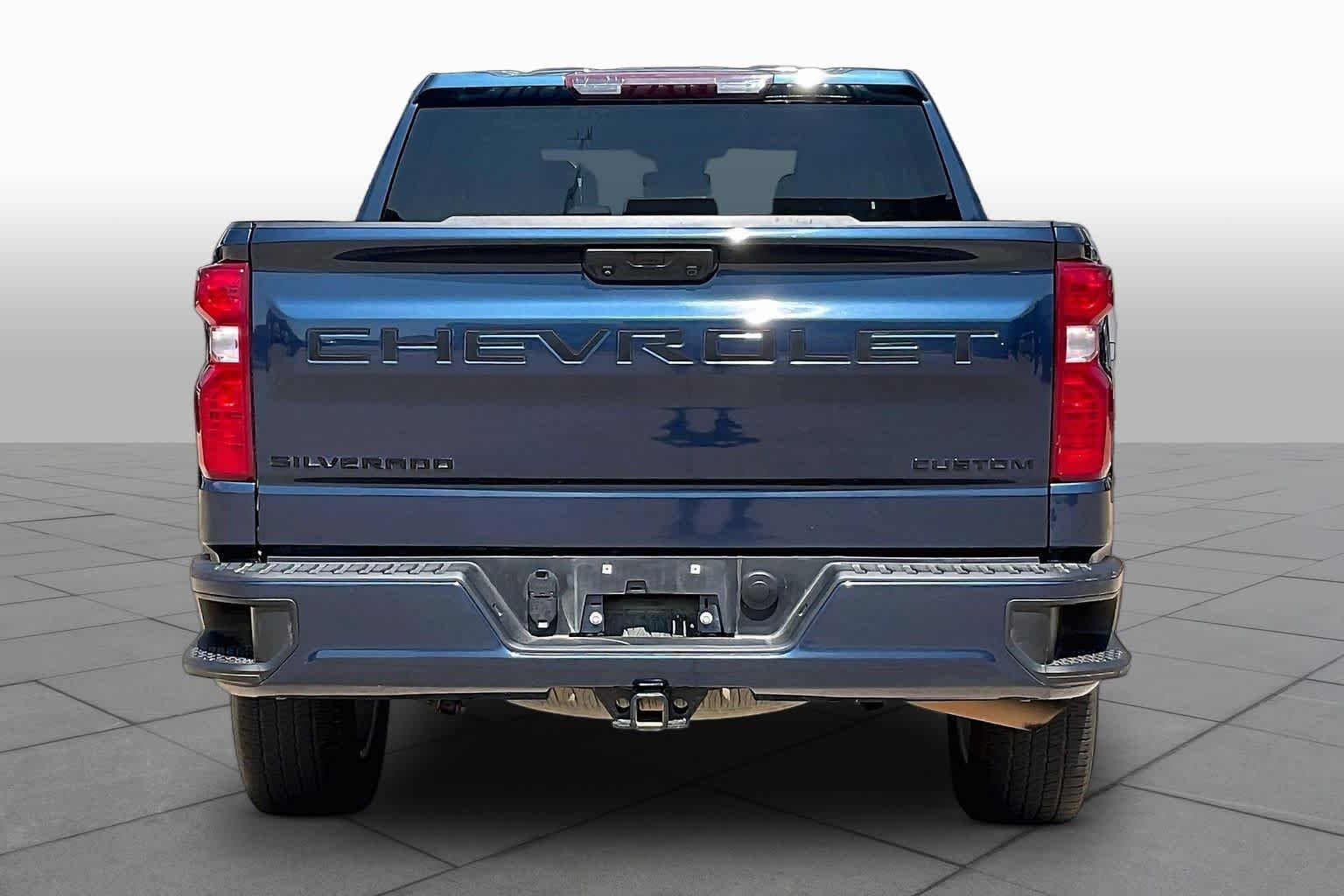 Used 2022 Northsky Blue Metallic Chevrolet Custom image 4