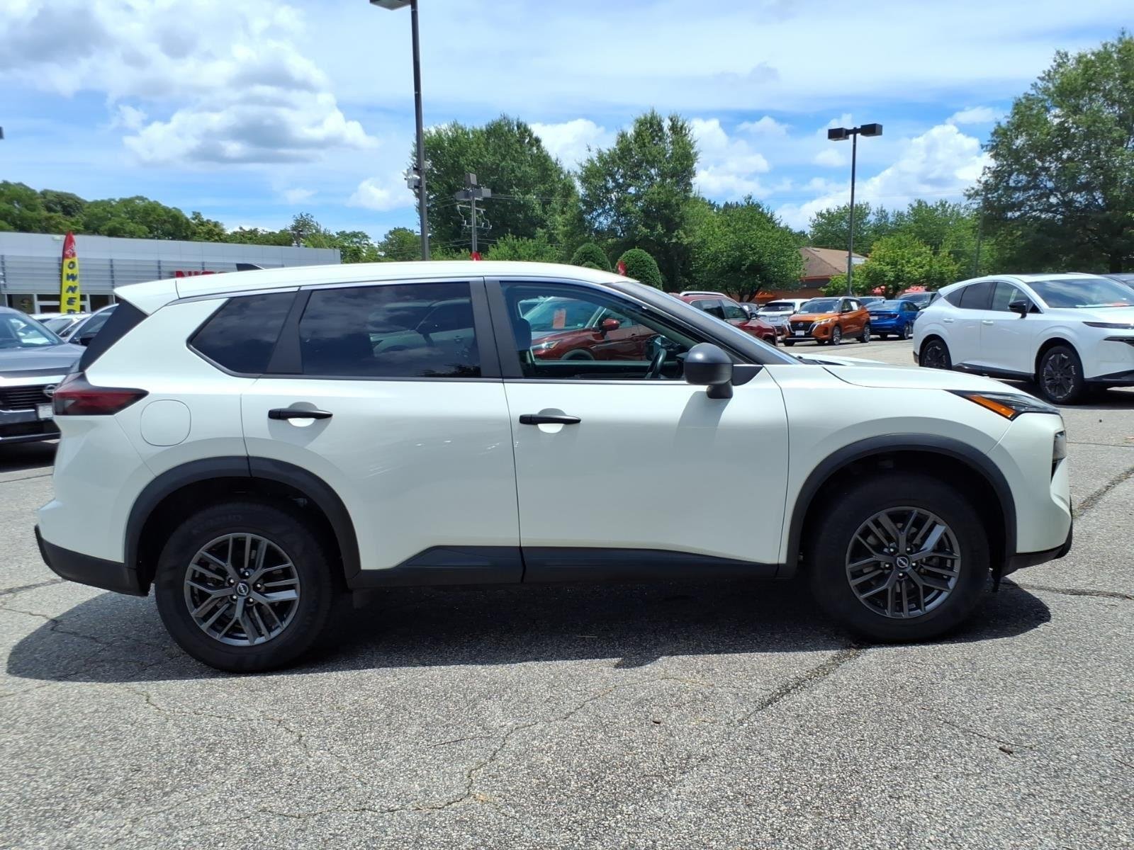 Used 2024 Glacier White Nissan S image 6