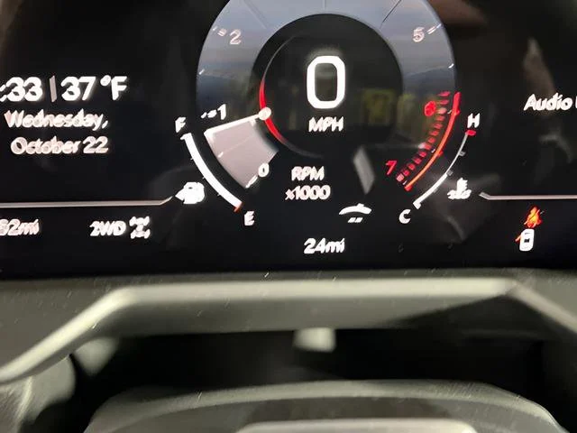 2026 GMC Acadia Denali - Photo 10