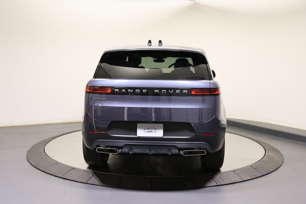 New 2026 Santorini Black LAND ROVER SE image 4