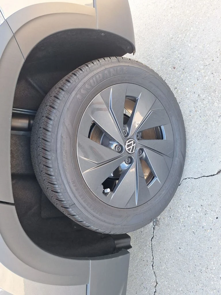 New 2026 Gray Volkswagen 1.5T S image 24