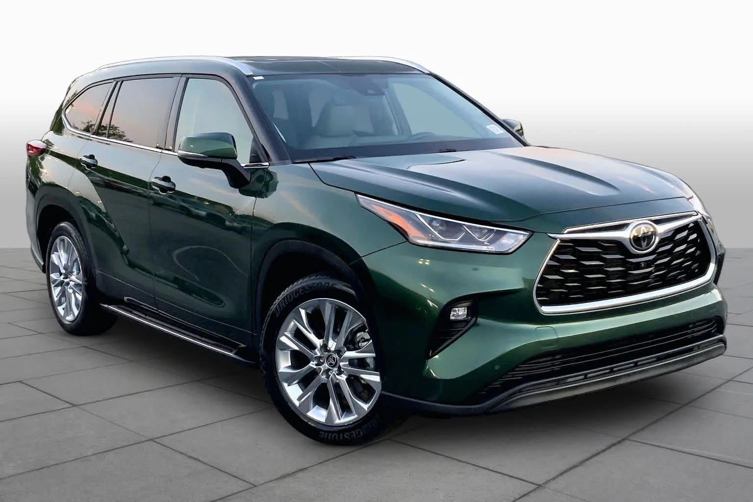 Used 2023 Cypress Toyota Limited image 3
