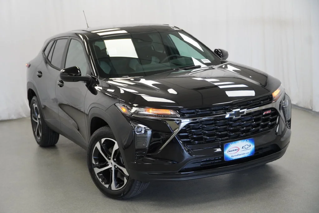 New 2026 Mosaic Black Metallic Chevrolet 1RS image 11