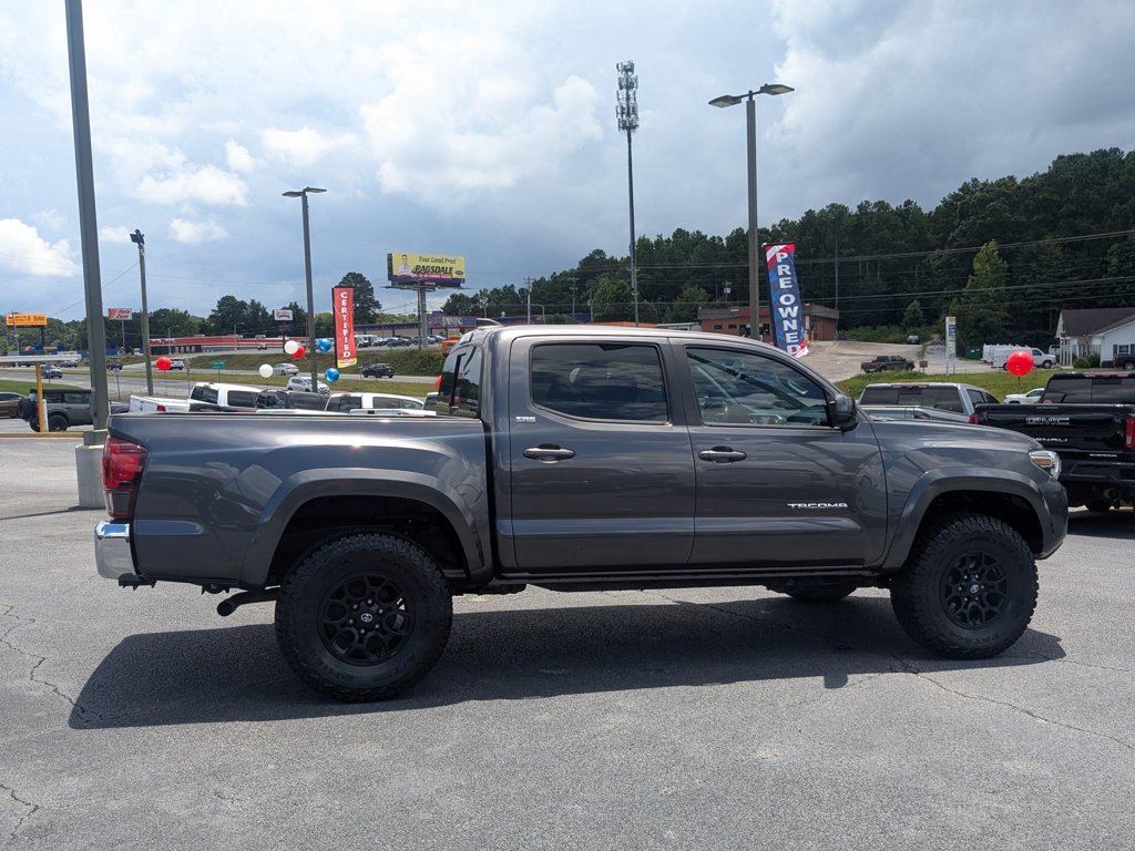Used 2022  Toyota SR image 4