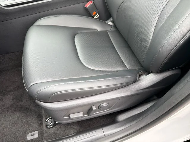 2026 Kia Sportage SX - Photo 21