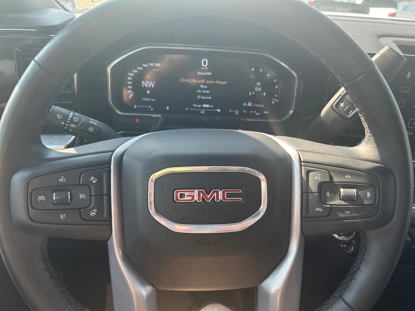Used 2026 White GMC SLE Crew 5.3L Remote Start Heated Steering Wheel image 21