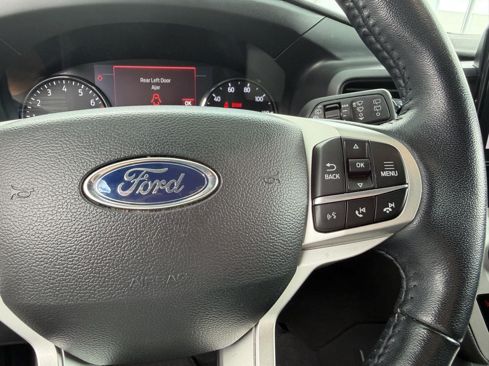 Used 2023 Iconic Silver Ford XLT image 26