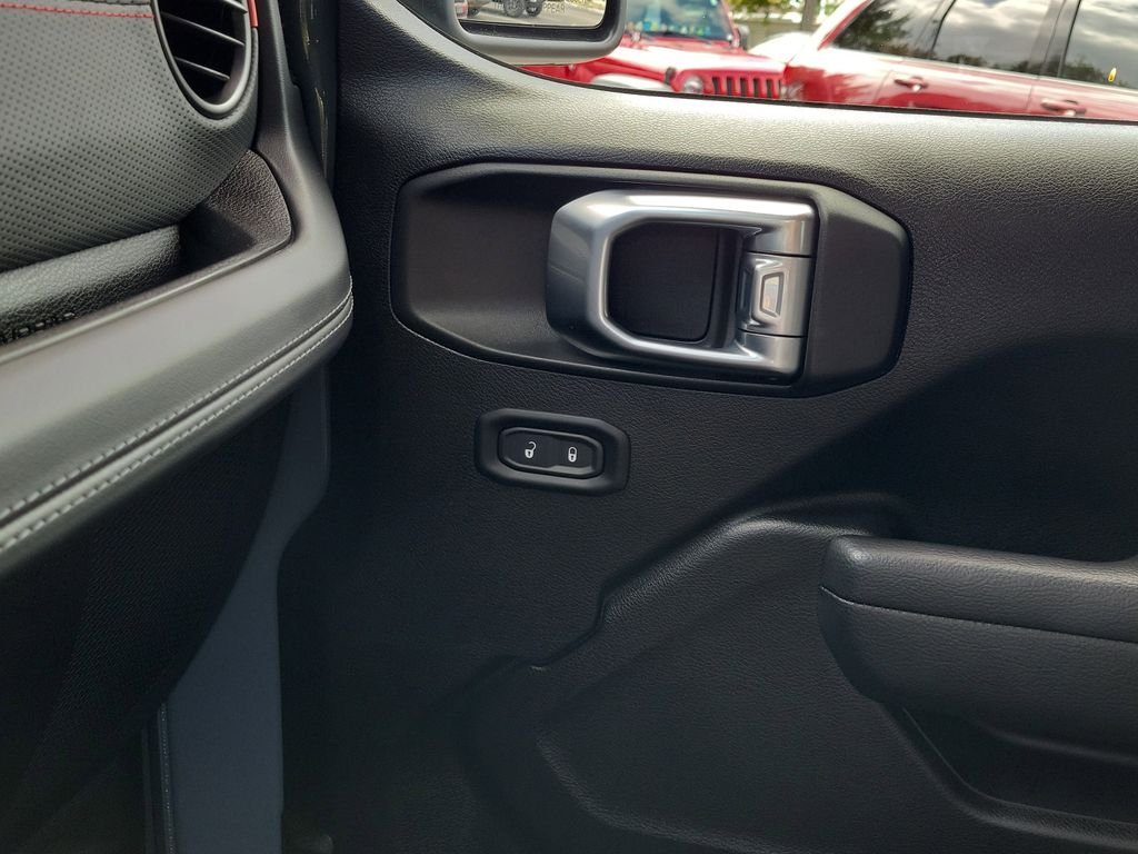 Used 2024 Gray Jeep Rubicon image 30