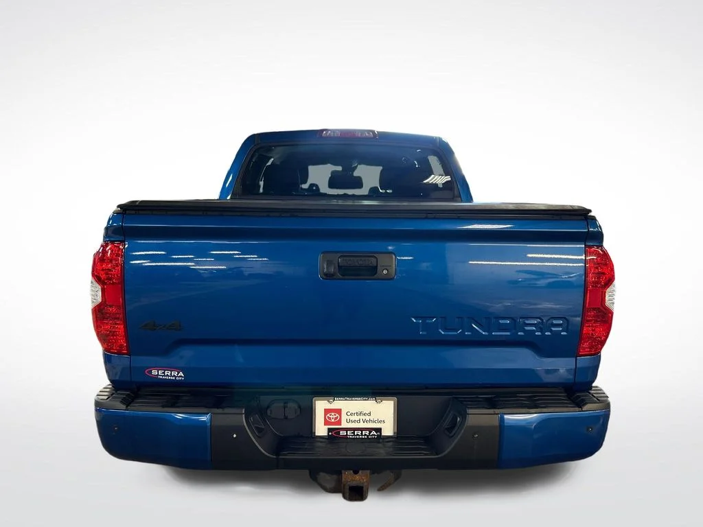 Certified Used 2018 Blue Toyota SR5 image 4