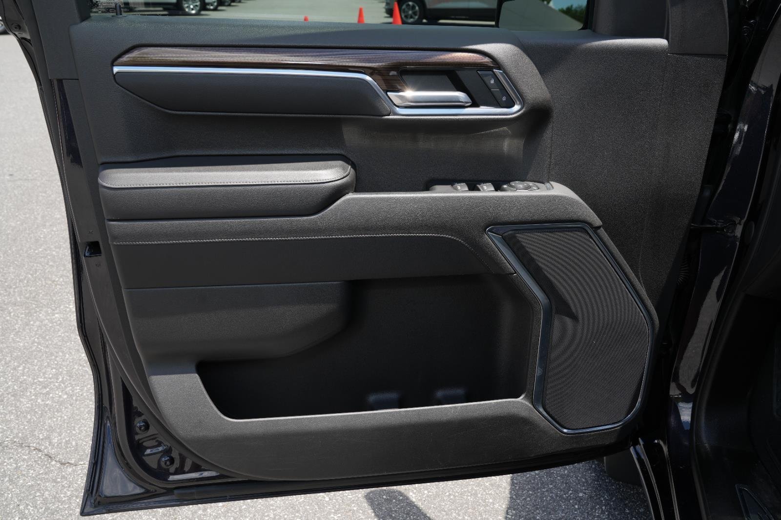Used 2022 Dark Ash Metallic Chevrolet LT (2FL) image 15