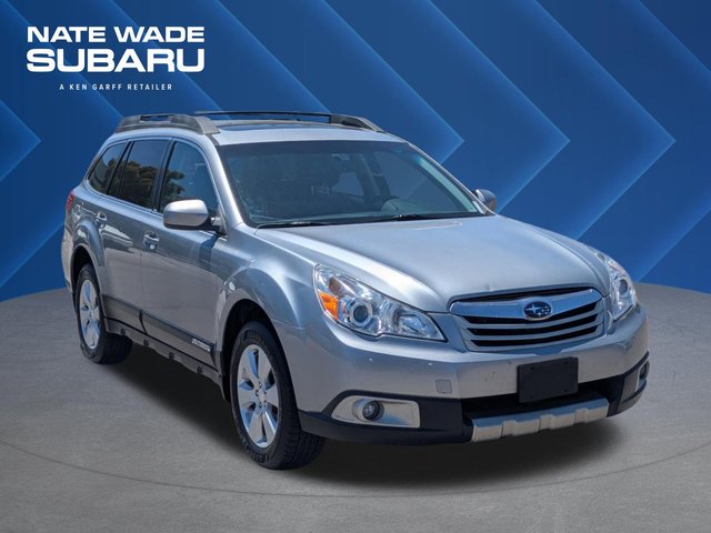 2011 Subaru Outback 2.5i Limited Pwr Moon/Nav