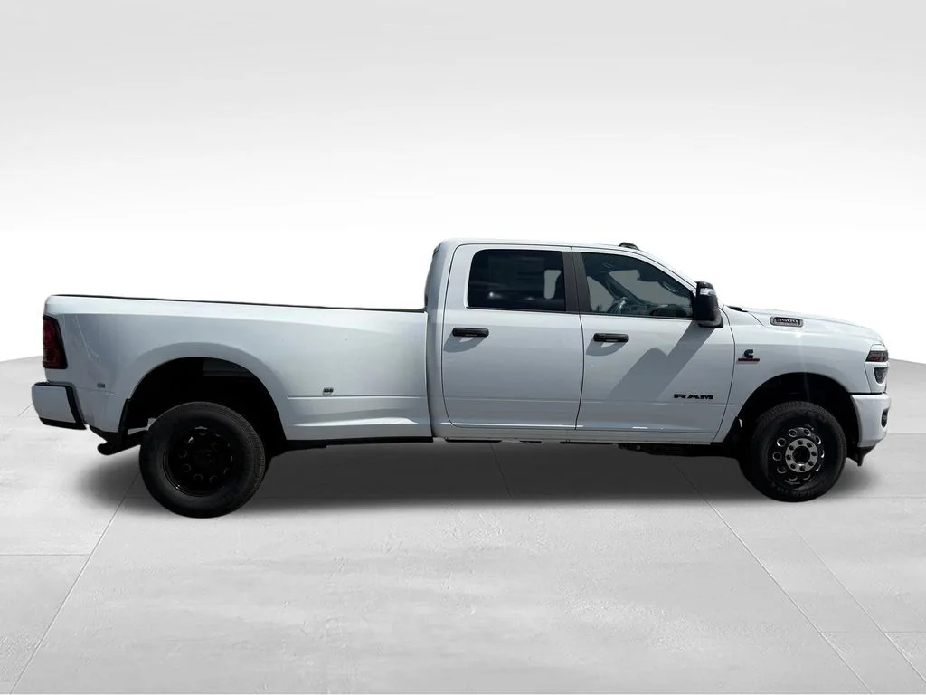 New 2026 Bright White Clear-Coat Exterior Paint RAM Big Horn image 7