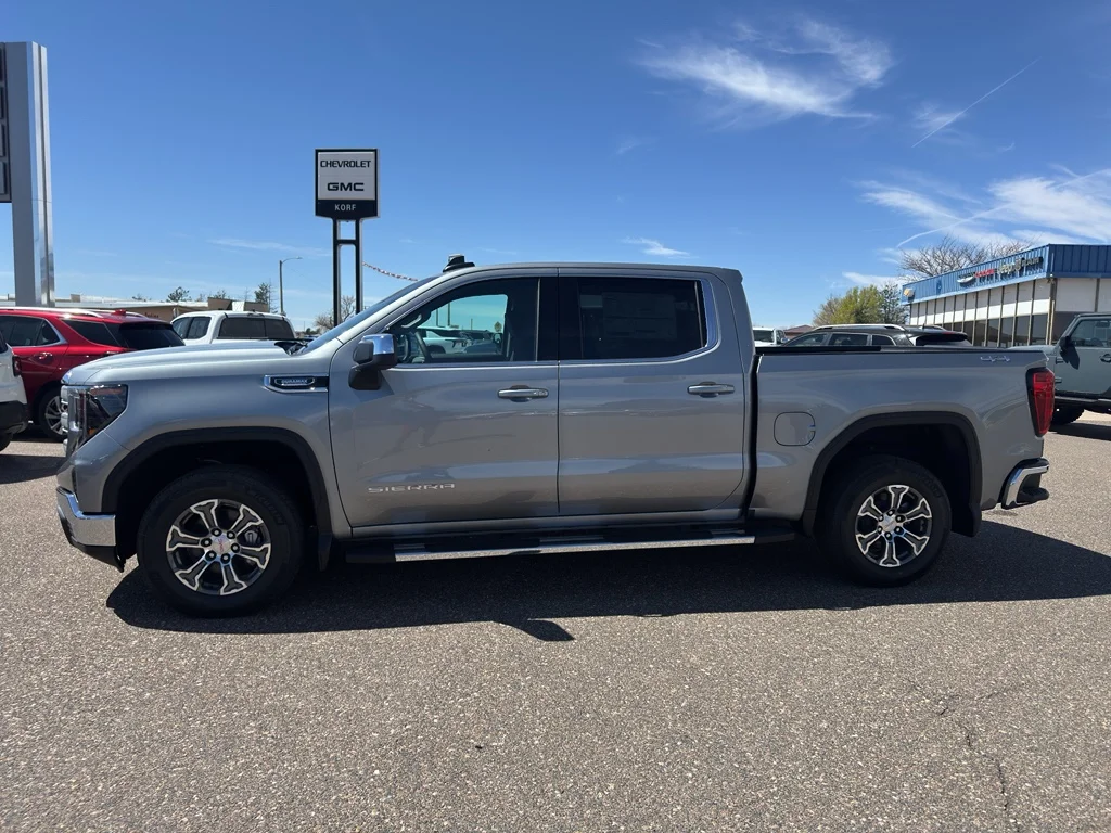 2026 GMC Sierra 4WD Crew Cab Short Box SLE's photo