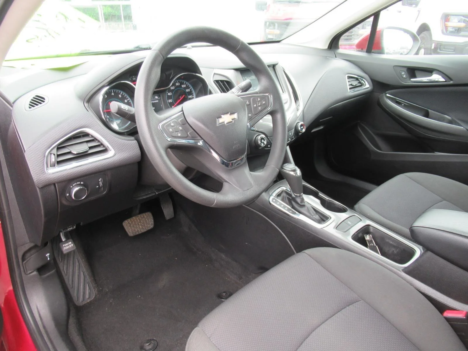 Used 2018 Red Chevrolet LT image 15