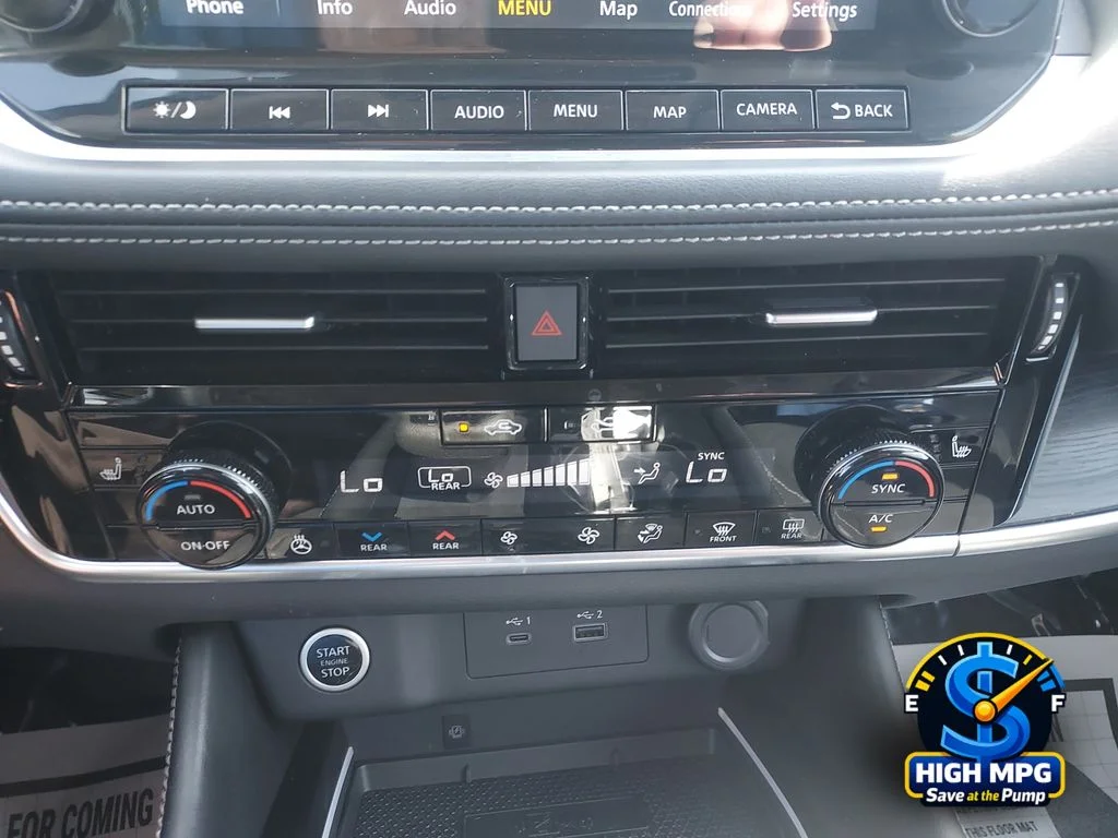 Used 2023 Silver Nissan Platinum image 20