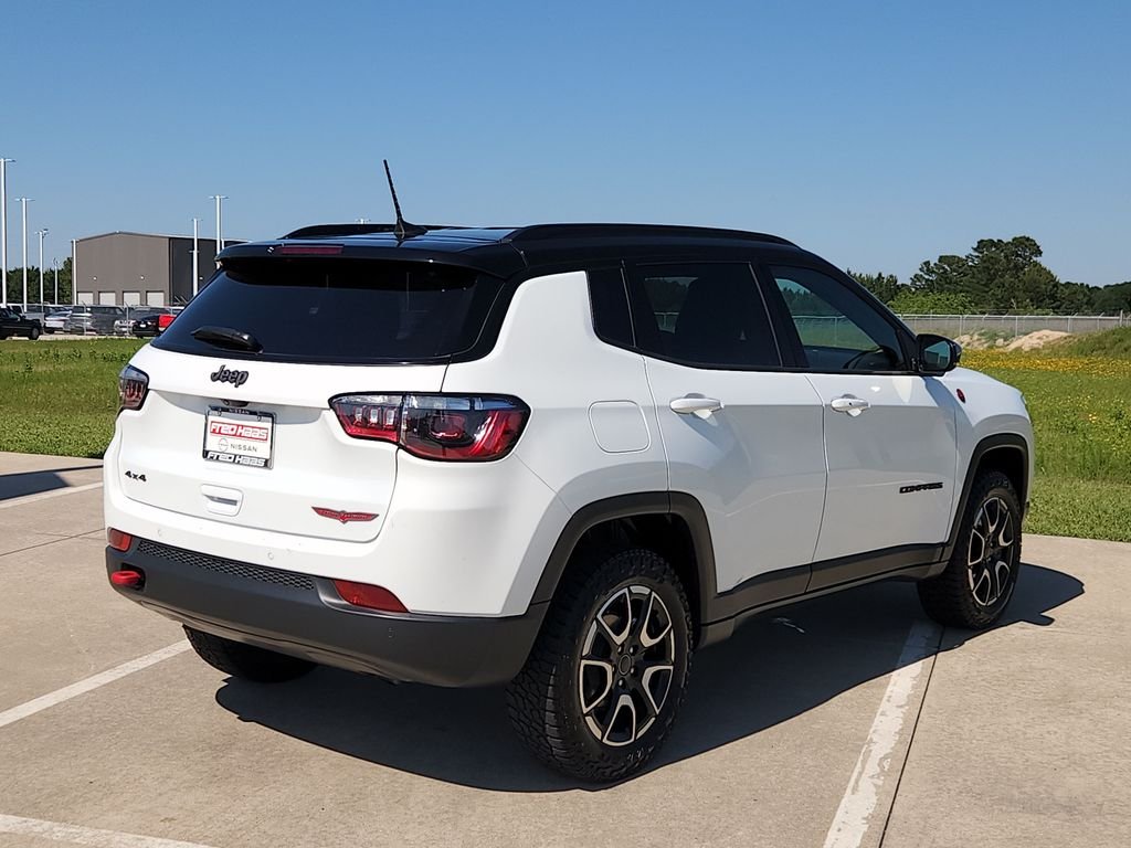 Used 2025 White Jeep Trailhawk image 5