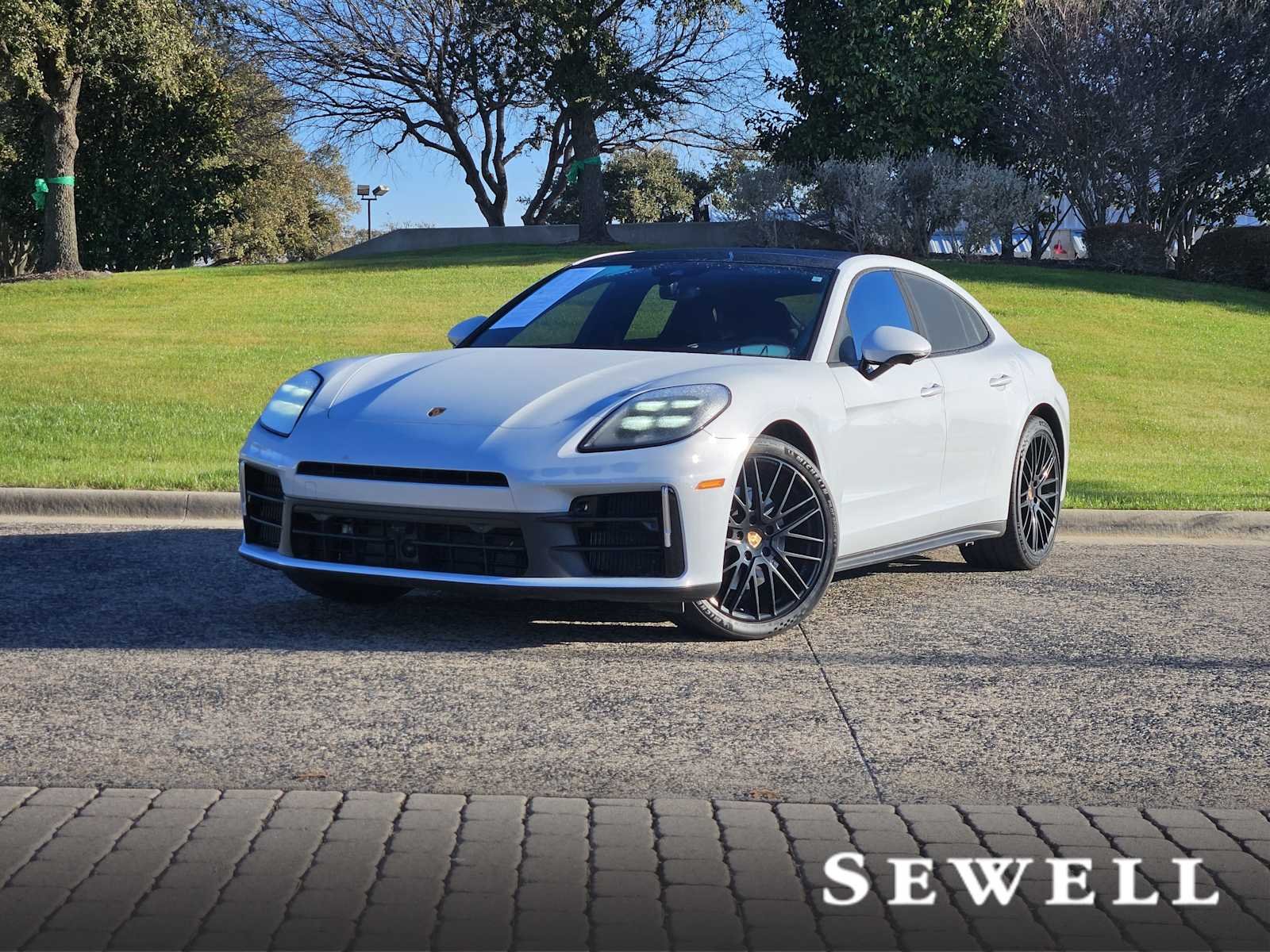 2025 Porsche Panamera Base